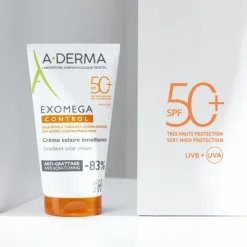 A Derma Exomega Control Crème solaire émolliente SPF 50+