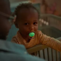 Avent Ultra Air sucette symétrique Nuit +18 mois