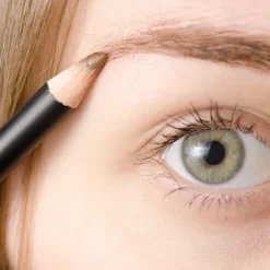 Avril Crayon sourcils Bio