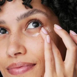 Clinique All about eyes Soin yeux anti poches anti cernes