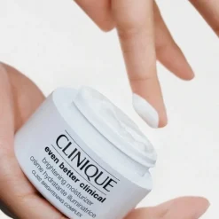 Clinique Even Better Clinical Crème hydratante illuminatrice