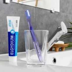 Elgydium Vitale brosse à dents souple