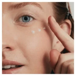 Embryolisse soin lissant contour des yeux