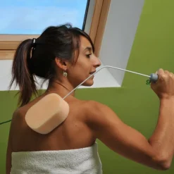 Eponge à manche pliable