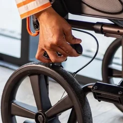 Invacare Fauteuil roulant de transfert Action 2 Transit Lite