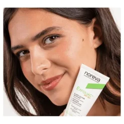 Noreva Exfoliac Fluide solaire matifiant SPF 50+