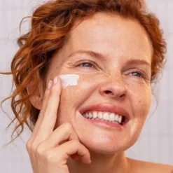 SVR Sun Secure fluide solaire photo-age SPF 50+