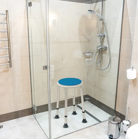 Tabouret de douche rotatif